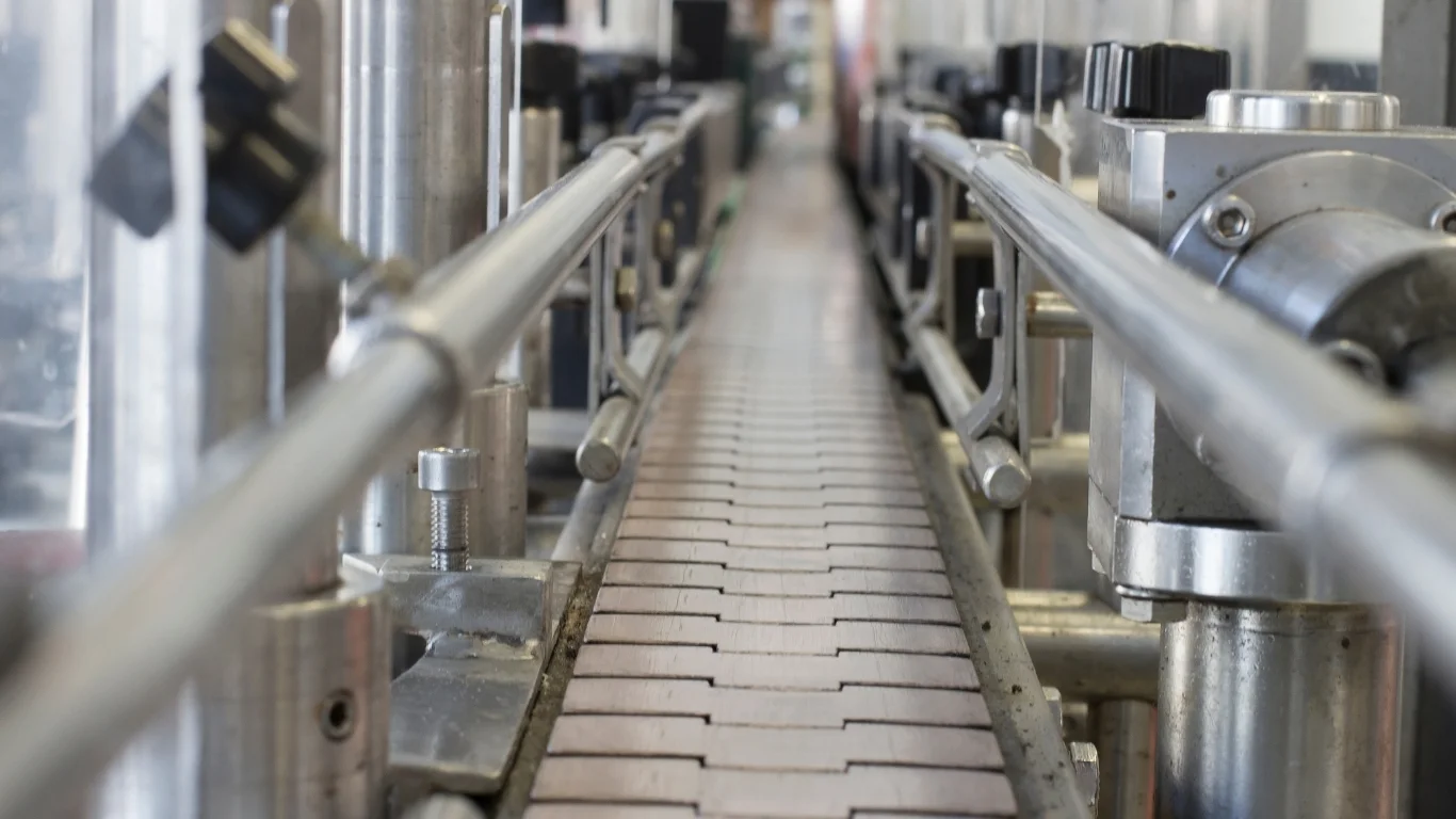 เครื่องลำเลียงสินค้าแบบสายพาน