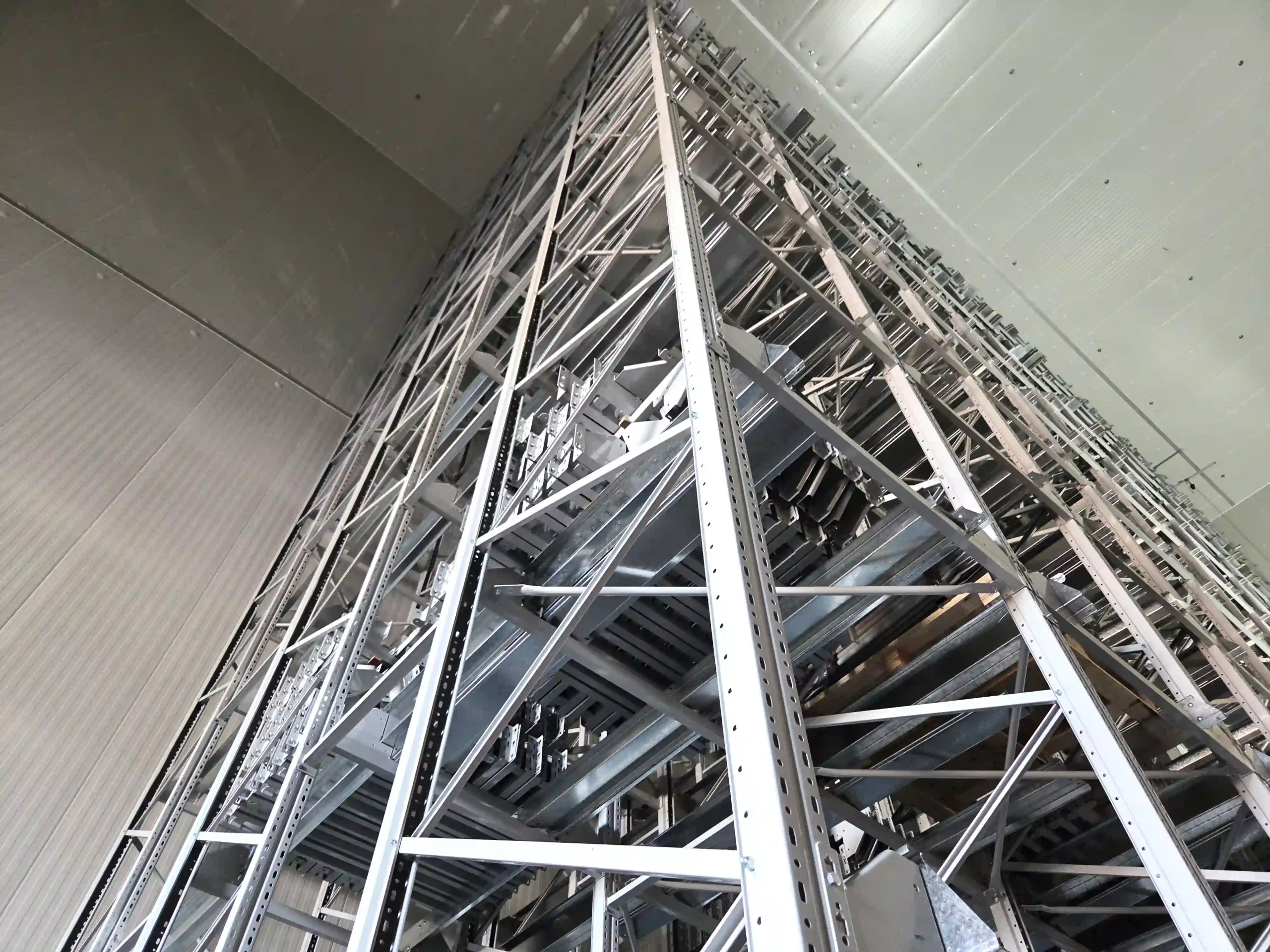 การจัดการคลังสินค้าห้องเย็นด้วยระบบ Smart Warehouse เพื่อเพิ่มประสิทธิภาพการจัดเก็บสินค้า